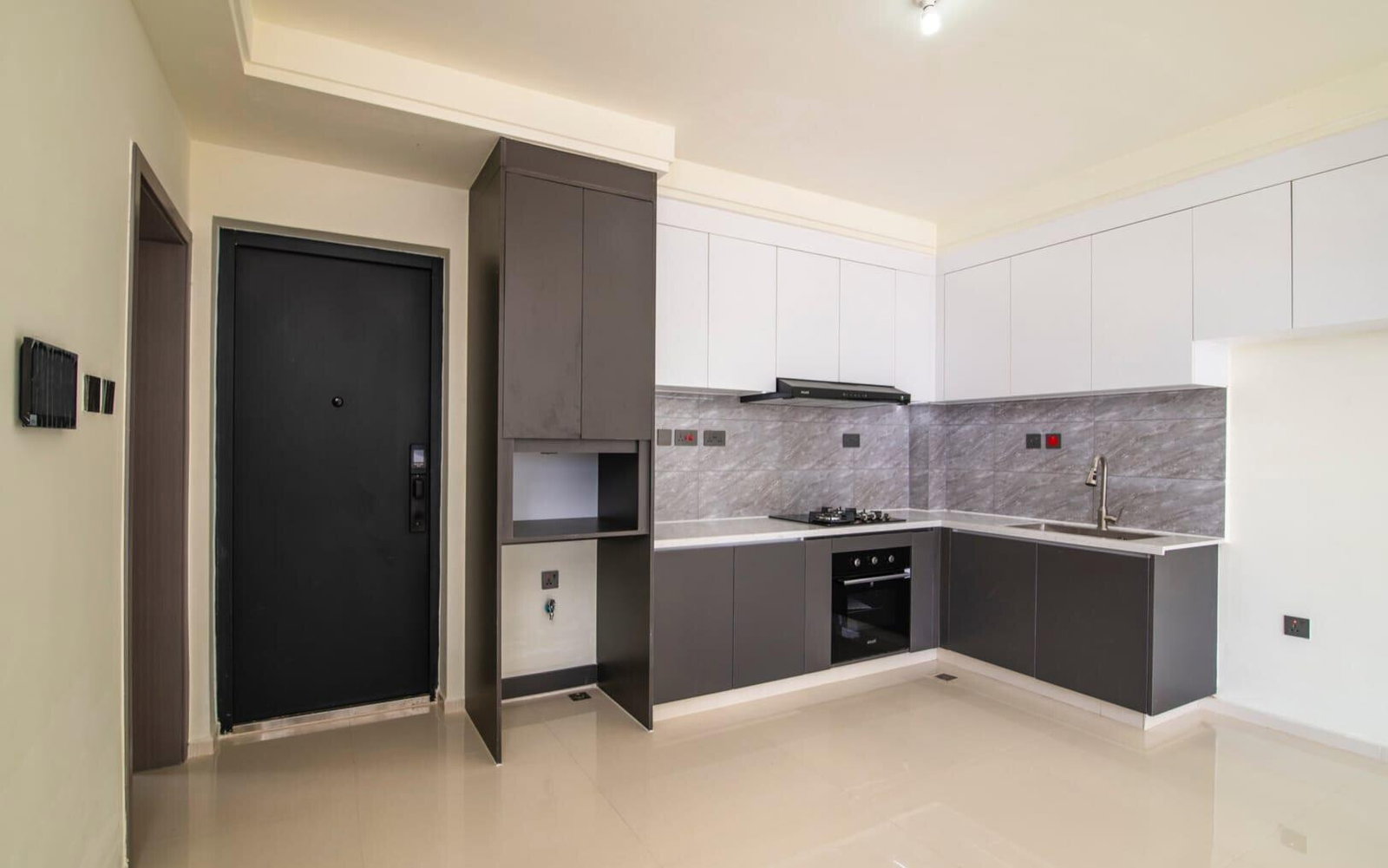 12th Floor 2BR with Rooftop Pool & City Views - Westlands