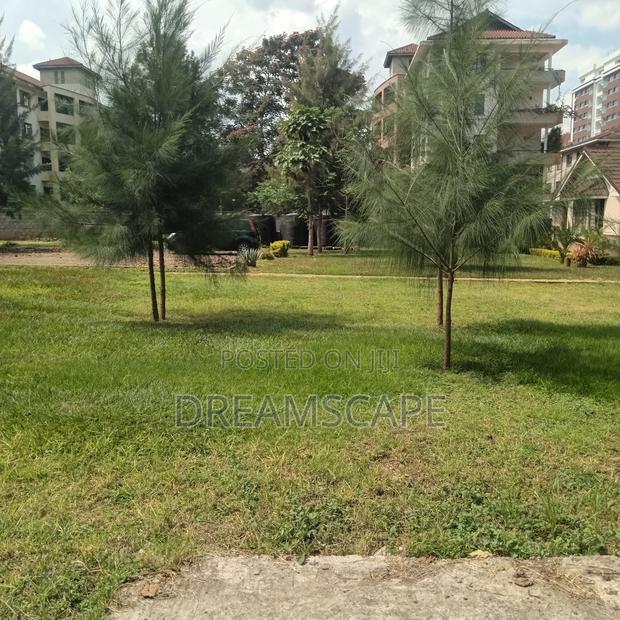 Kileleshwa 0.8 Plot for Sale 250m