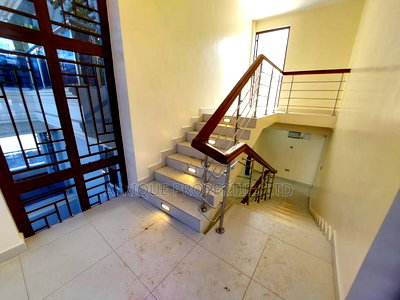 5bdrm Mansion in Thome for rent - Image 8