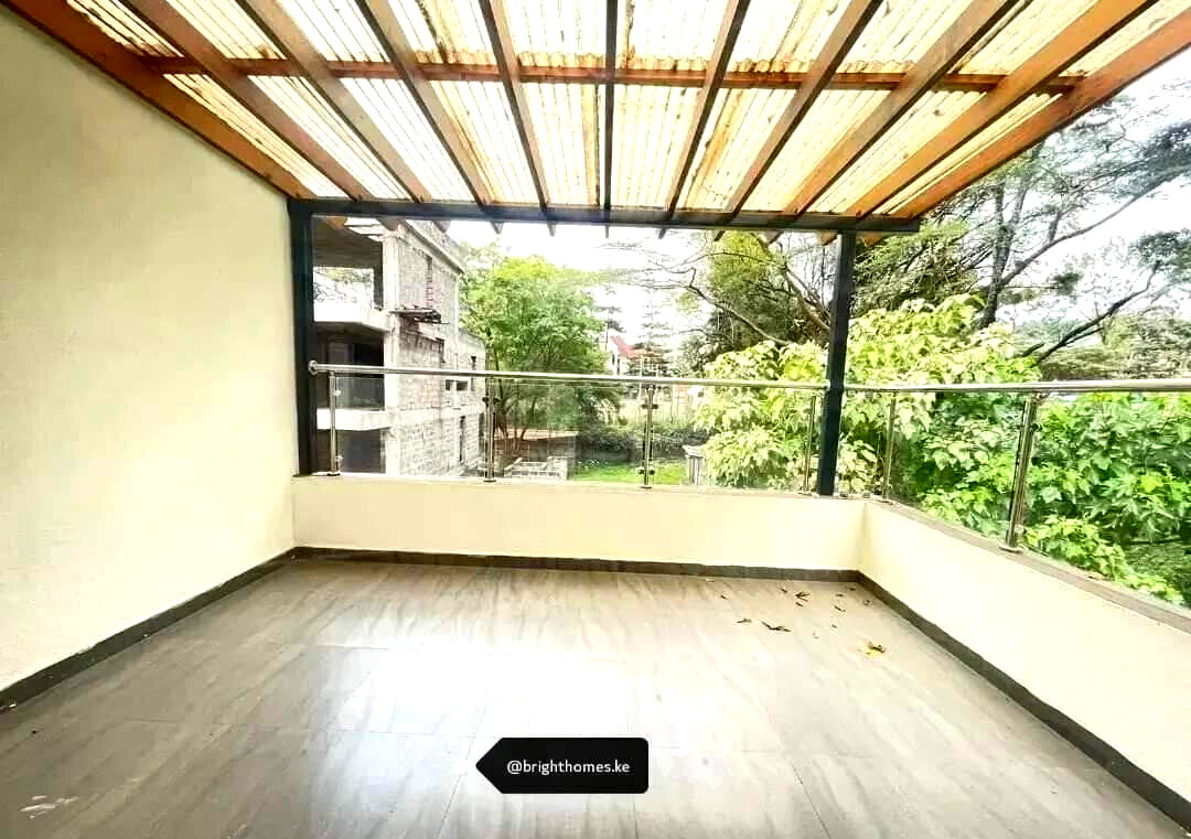 5-Ensuite Townhouse with Fireplace & DSQ in Lavington