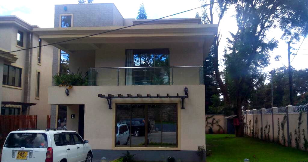 5-Ensuite Townhouse with Jacuzzi & Study - Lavington Gated Community