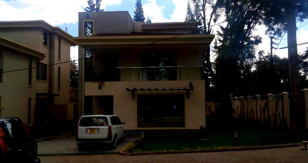 5-Ensuite Townhouse with Jacuzzi & Study - Lavington Gated Community