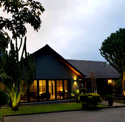 0.6 Acre Garden Home for Rent