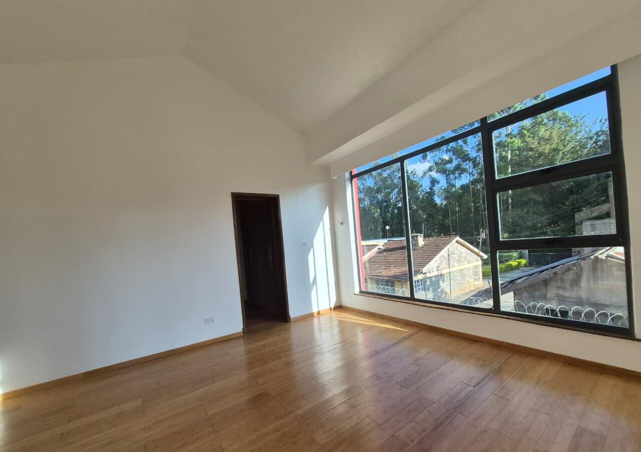 4BR Townhouse Near UN Gigiri – Private Garden & Gated