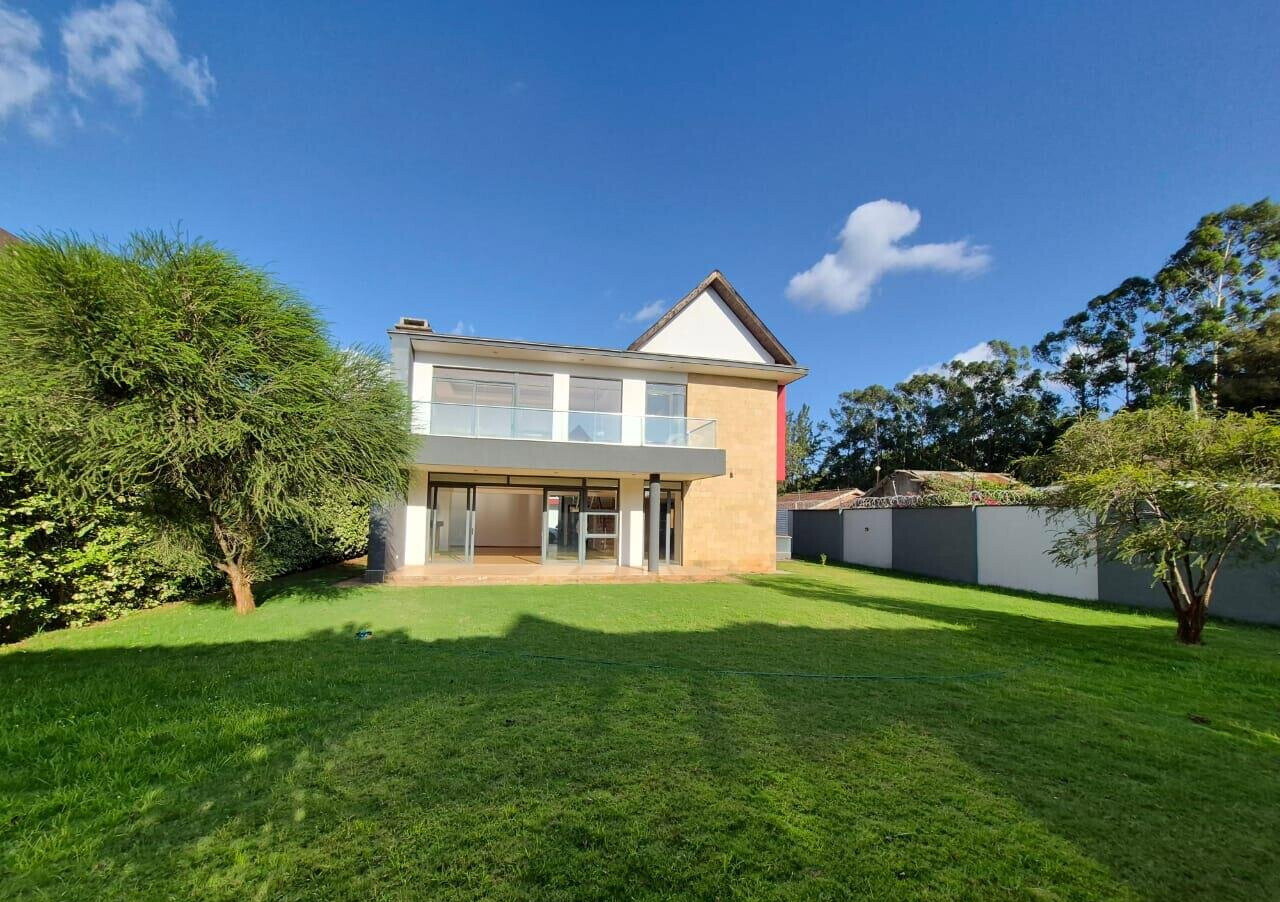 4BR Townhouse Near UN Gigiri – Private Garden & Gated