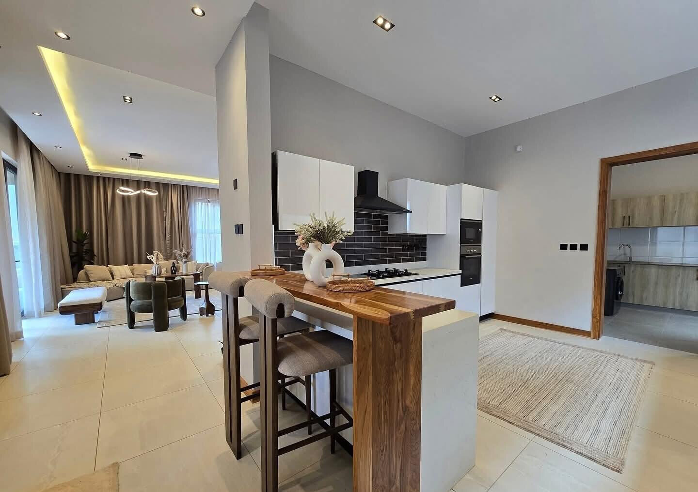 4BR Townhome in 20-Acre Gated Sanctuary - Loresho