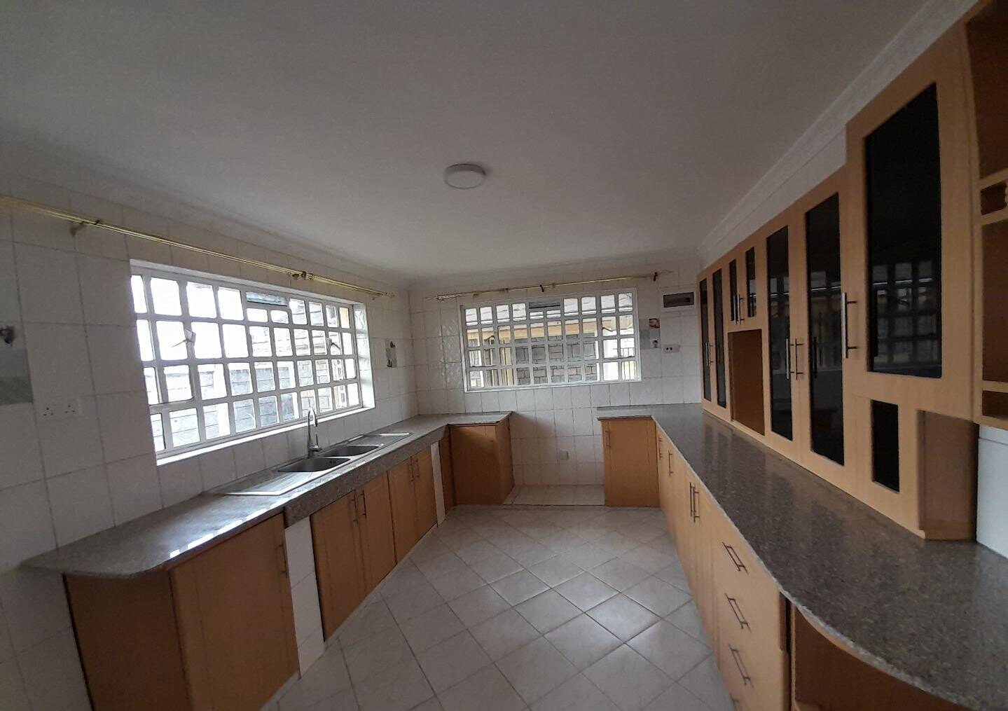 5BR All-Ensuite Maisonette with Solar & DSQ - Kitengela Yukos