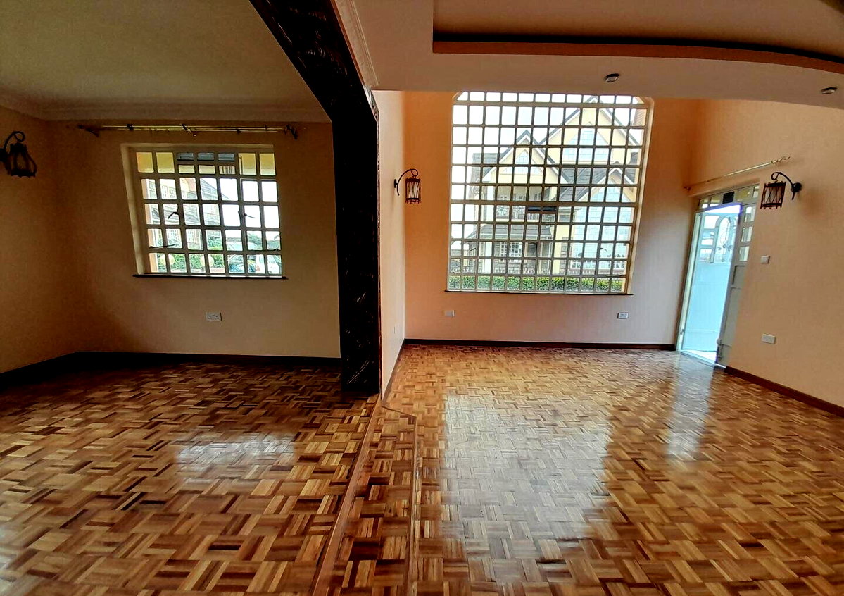 5BR All-Ensuite Maisonette with Solar & DSQ - Kitengela Yukos