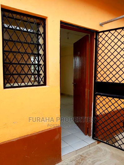 10bdrm Block of Flats in Half London, Likoni for Sale - Image 8