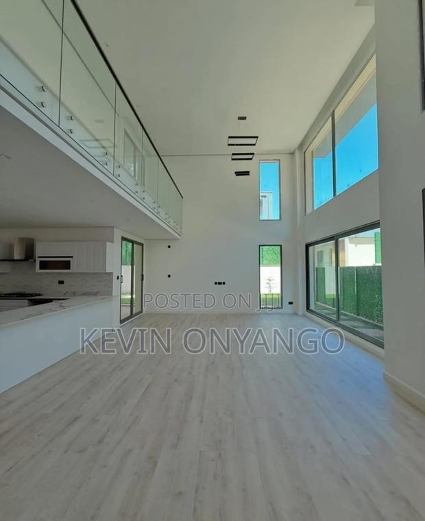 5bdrm Villa in Lavington for sale