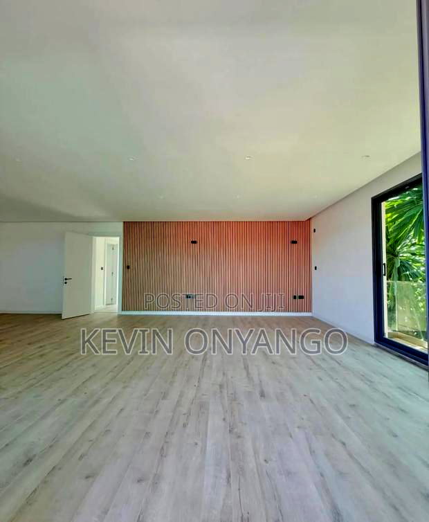 5bdrm Villa in Lavington for sale