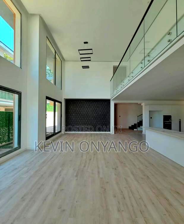 5bdrm Villa in Lavington for sale