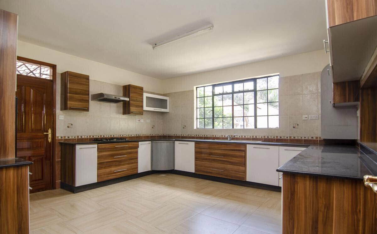 5-Ensuite Townhouse with DSQ & Spacious Lounge - Westlands