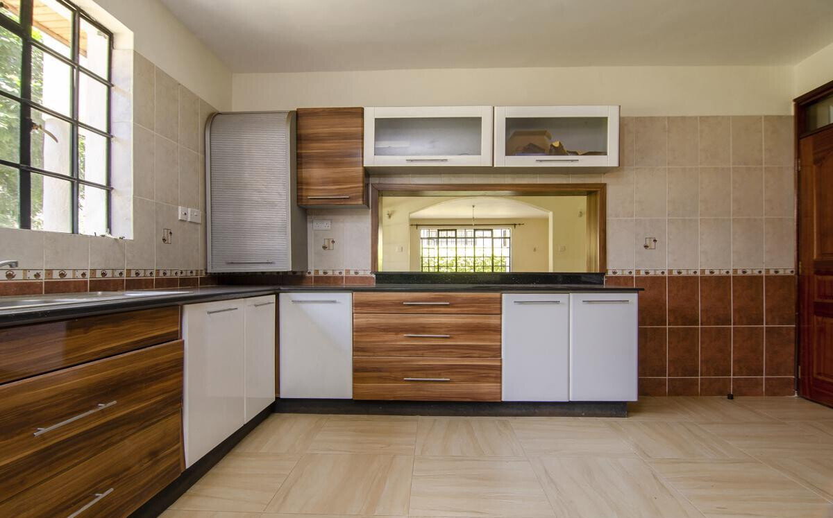 5-Ensuite Townhouse with DSQ & Spacious Lounge - Westlands