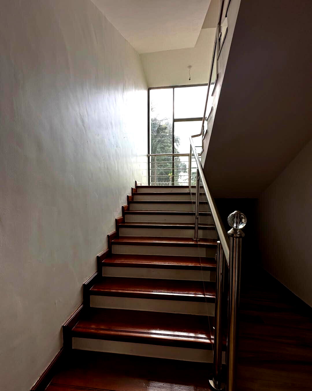 6-Ensuite Villa with Rooftop Lounge & Gym - Lavington