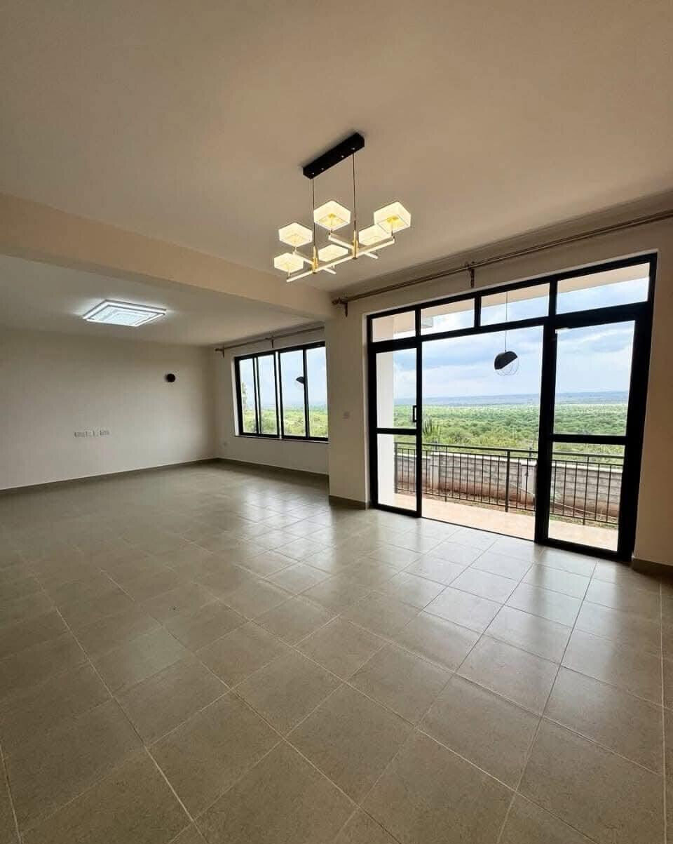 4BR Villa with DSQ & Clubhouse Facing Nairobi National Park - Mombasa Rd