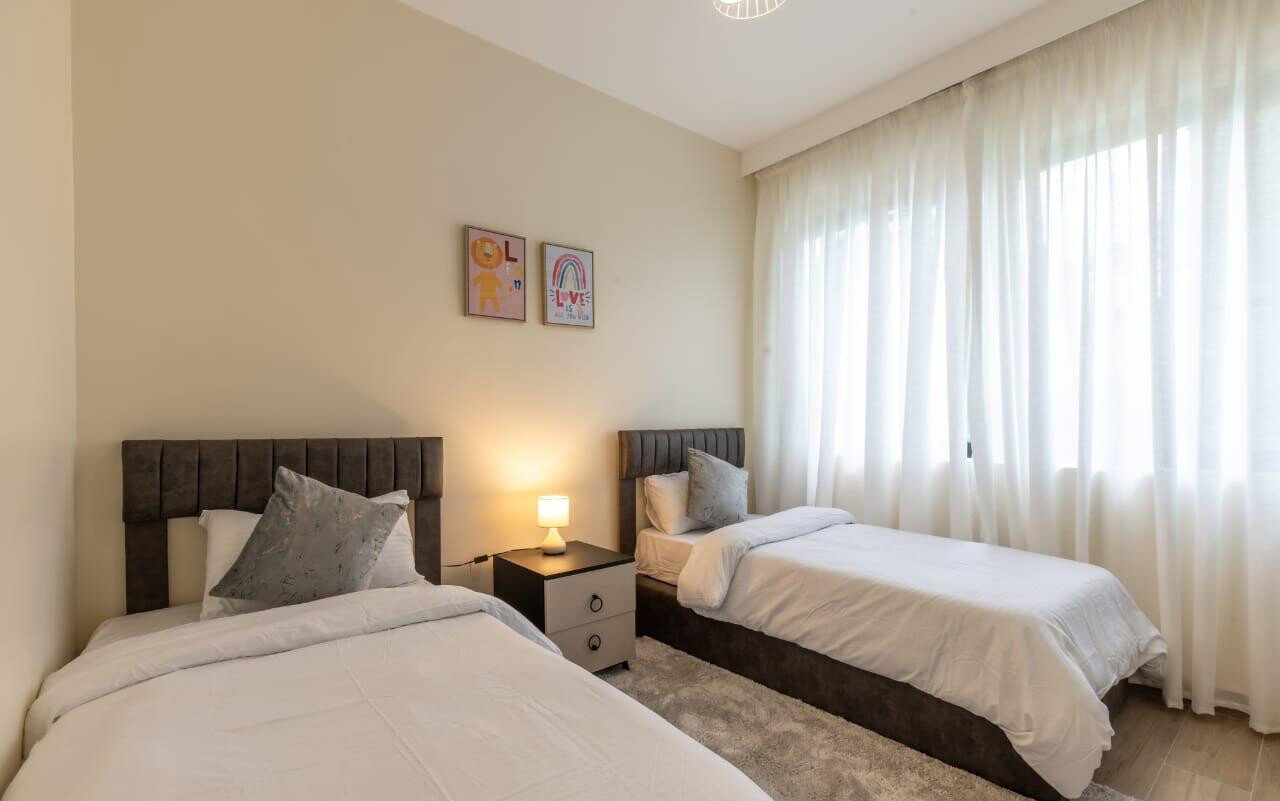 3BR All-Ensuite with Pool & Gym - Green Ville Gardens, Spring Valley