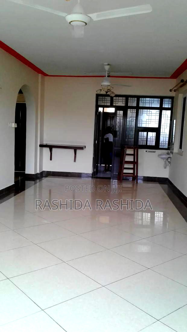 3bdrm Apartment in Royal-Academy, Kizingo for sale