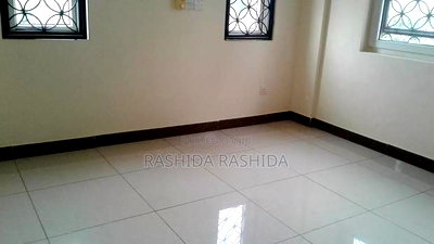 3bdrm Apartment in Royal-Academy, Kizingo for sale - Image 5