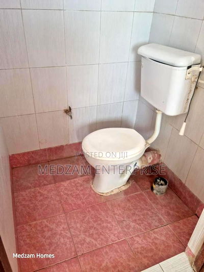 1bdrm Bedsitter in Beach Road, Nyali for rent - Image 10