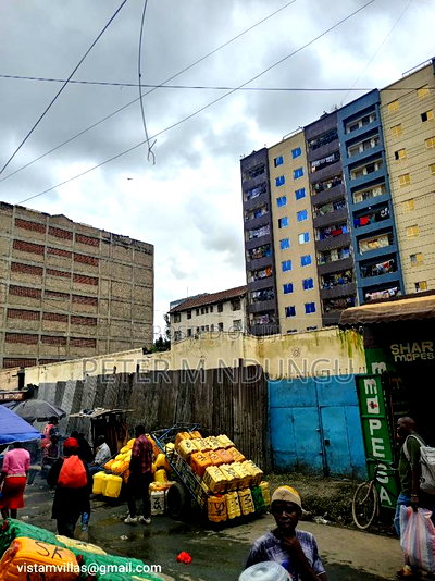 Eastleigh Prime 100*100 Plot on Sale - Image 1