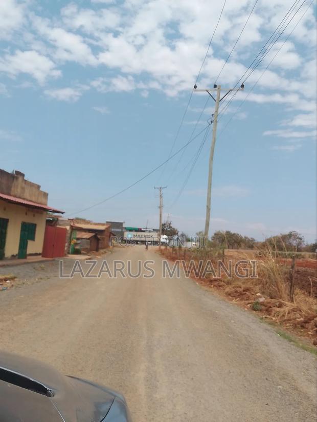 0.15 Hac Land Along Near Sagana Dual-Carriage Wachoro