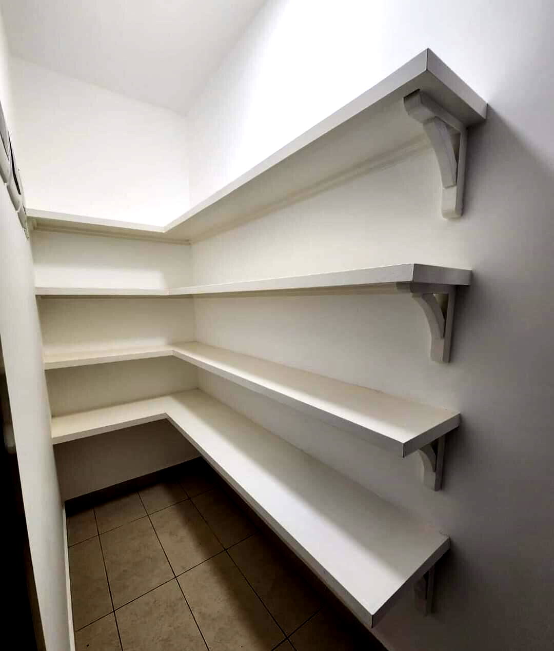 Pet-Friendly 5-Ensuite Townhouse with DSQ & Generator - Lavington