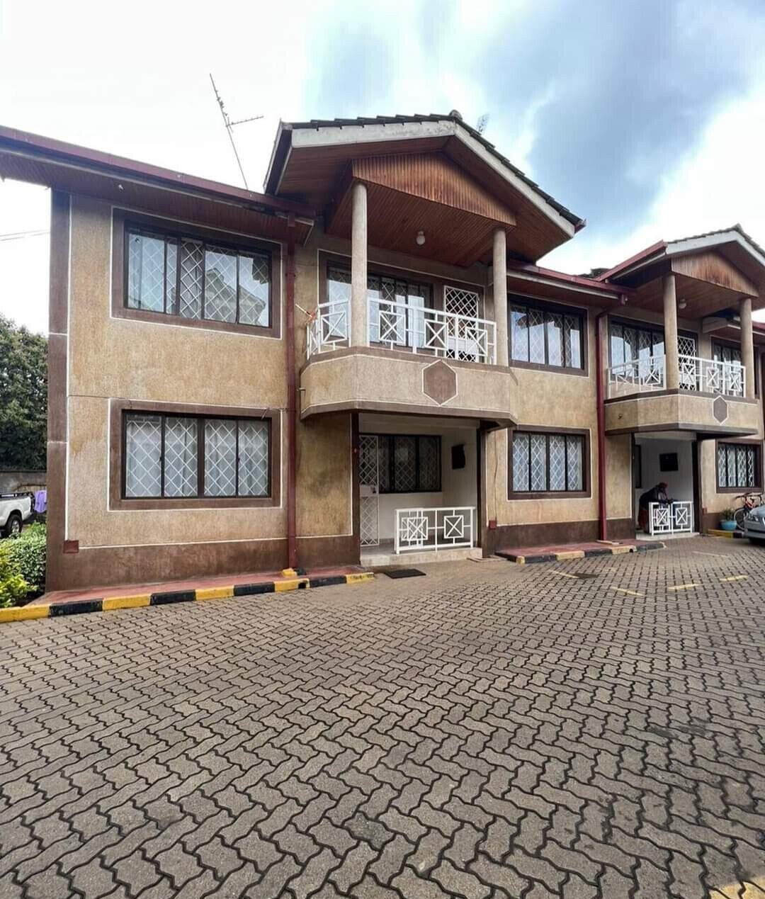 4BR Maisonette with DSQ & Water Storage - Kileleshwa Gated