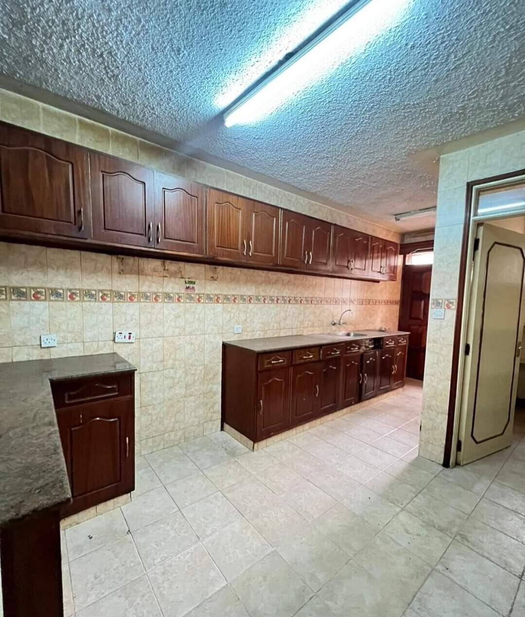 4BR Maisonette with DSQ & Water Storage - Kileleshwa Gated