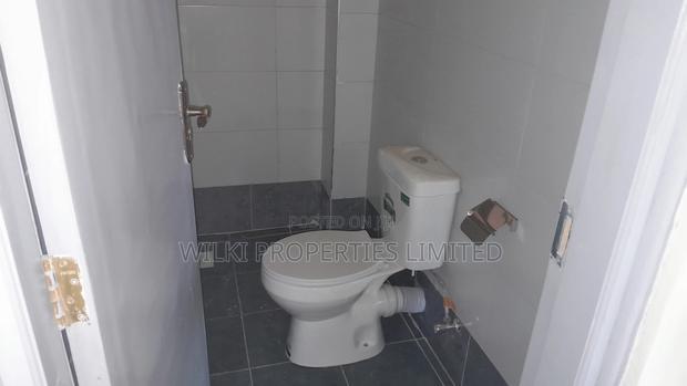 Executive 2 Broom Ensuite to Let in Ruiru