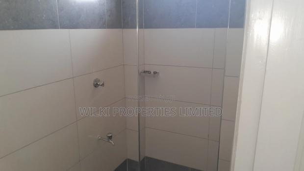 Executive 2 Broom Ensuite to Let in Ruiru