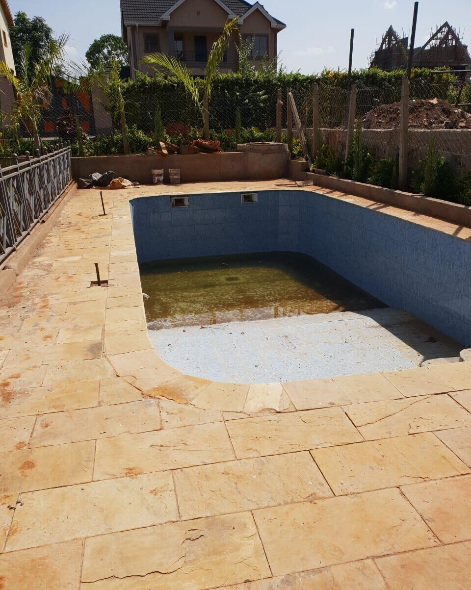5BR All-Ensuite Townhouse with Solar Backup & Gym - Ruiru