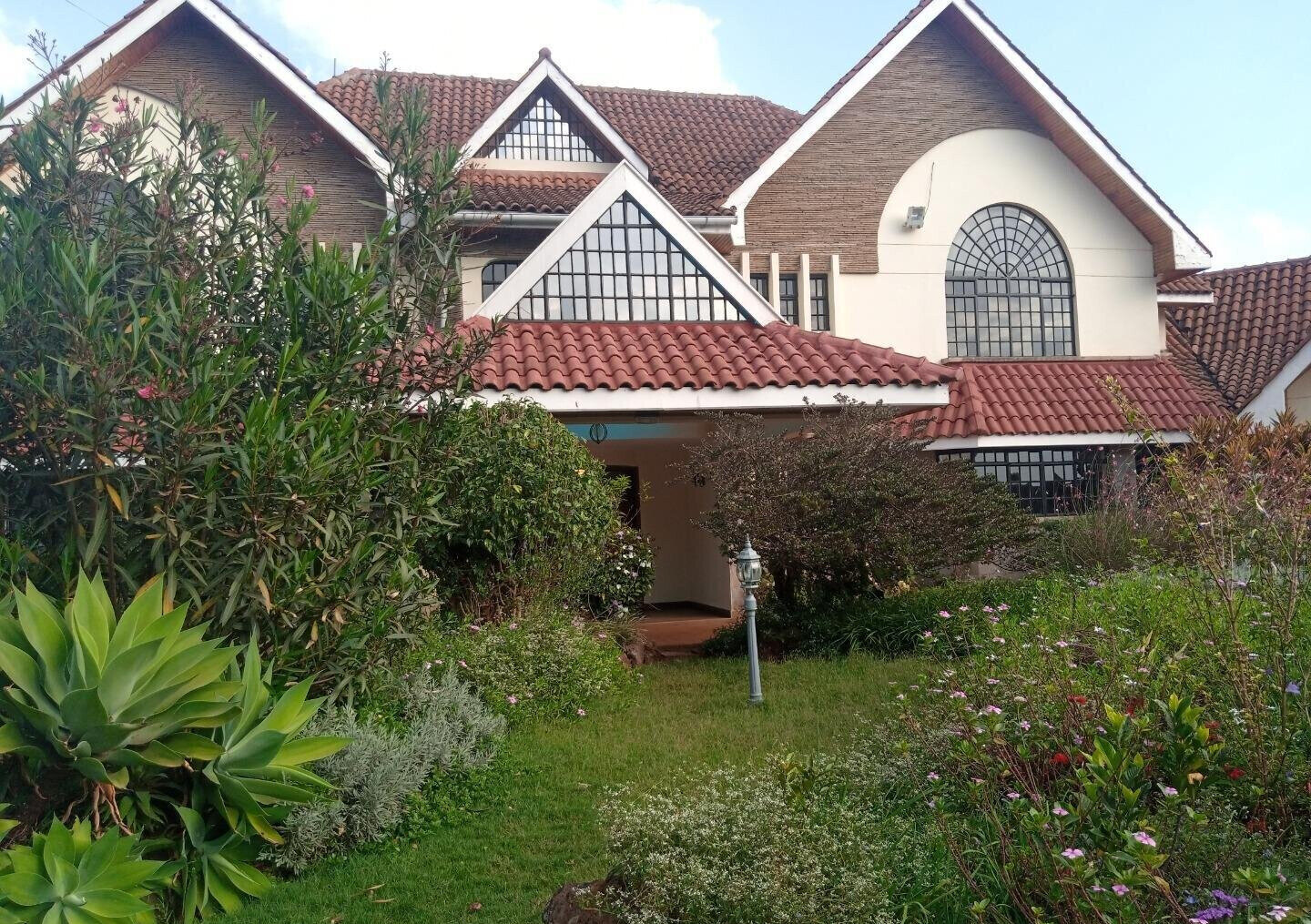 50x100 Plot 5BR Haven