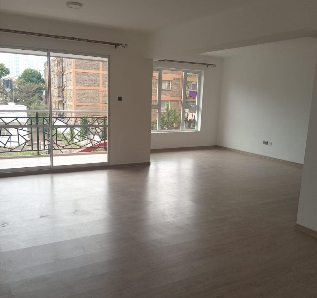 4BR Apartment with DSQ & Pool - Parklands, Nairobi