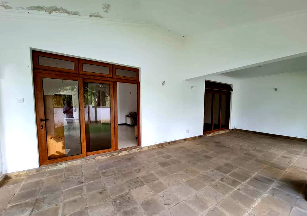 4BR Townhouse with Rooftop Terrace & DSQ - Nyali