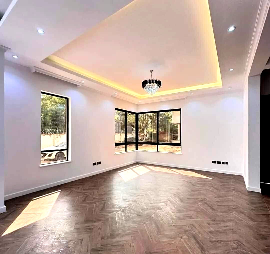 New 4-Ensuite Townhouse with DSQ & Solar - Lavington