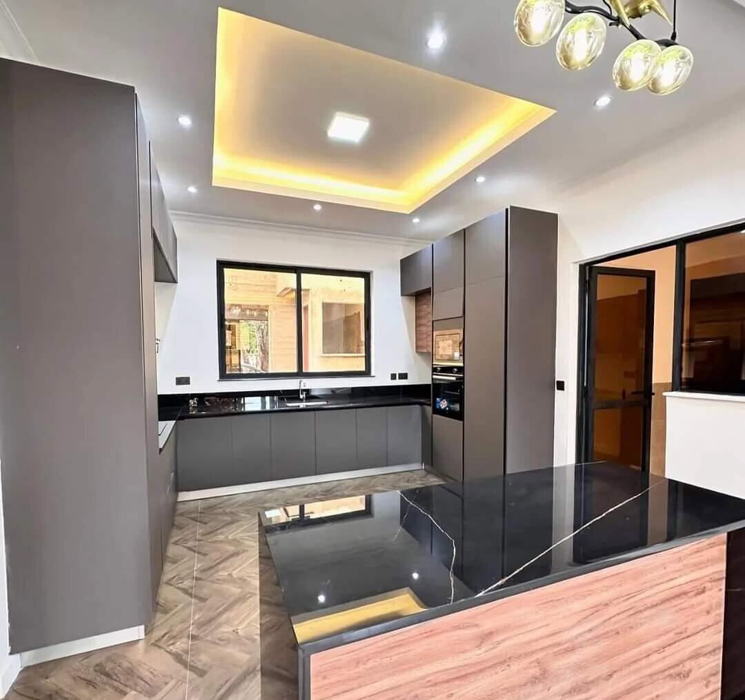New 4-Ensuite Townhouse with DSQ & Solar - Lavington
