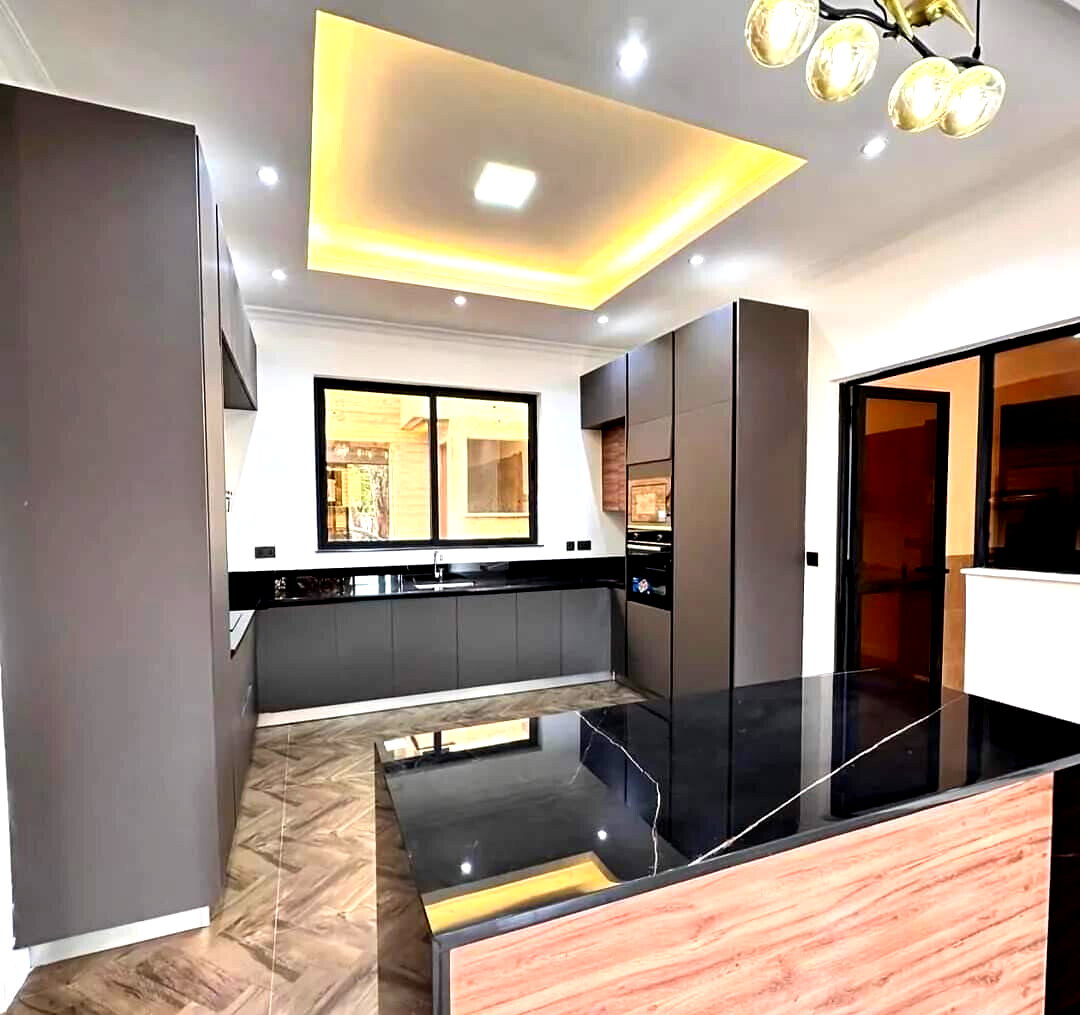 New 4-Ensuite Townhouse with DSQ & Solar - Lavington