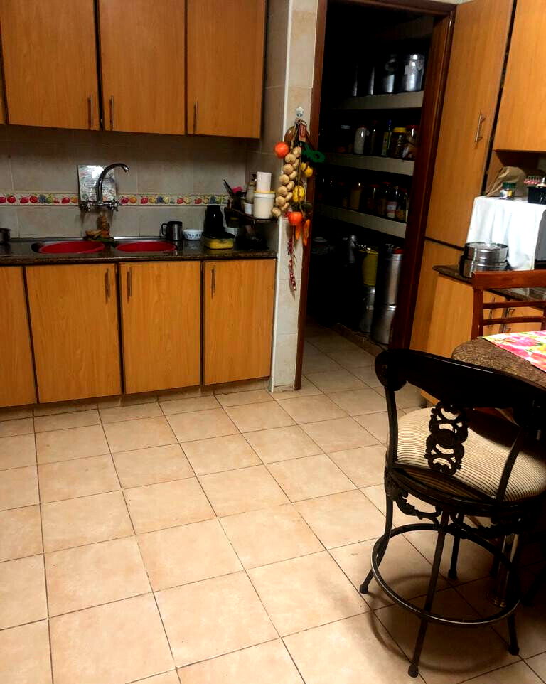 Corner Unit Townhouse with 20,000L Water Storage - Parklands