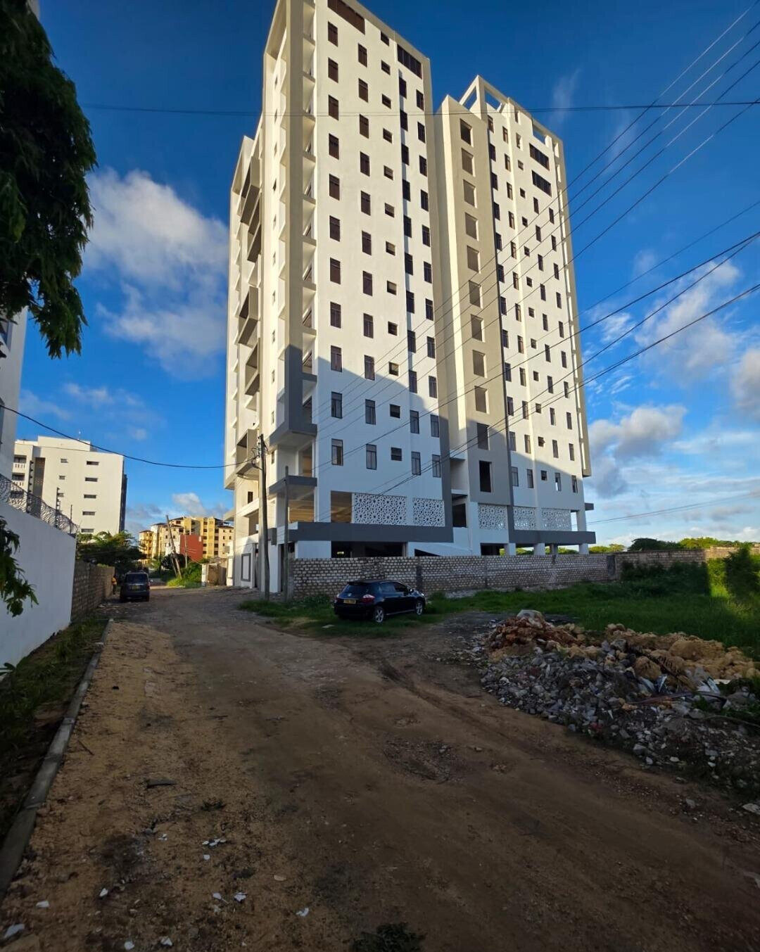 2BR En-Suite Sea View Apartment with Lift - Shanzu, Mombasa