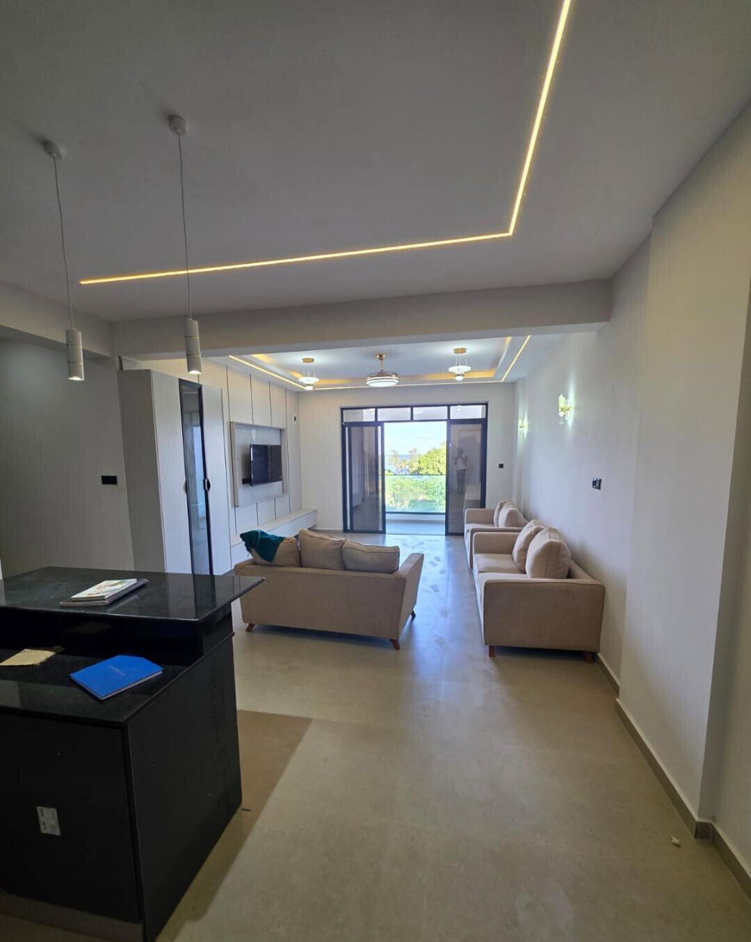 2BR En-Suite Sea View Apartment with Lift - Shanzu, Mombasa