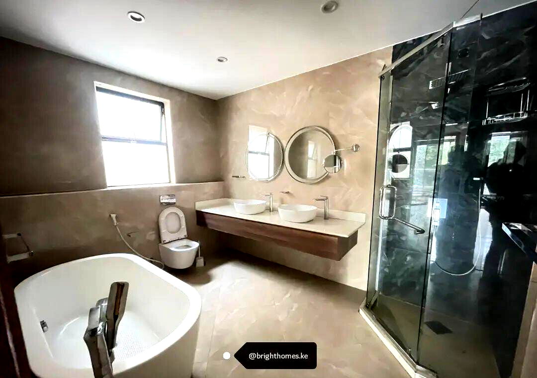 5-Ensuite Townhome with Fireplace & DSQ - Lavington Gated