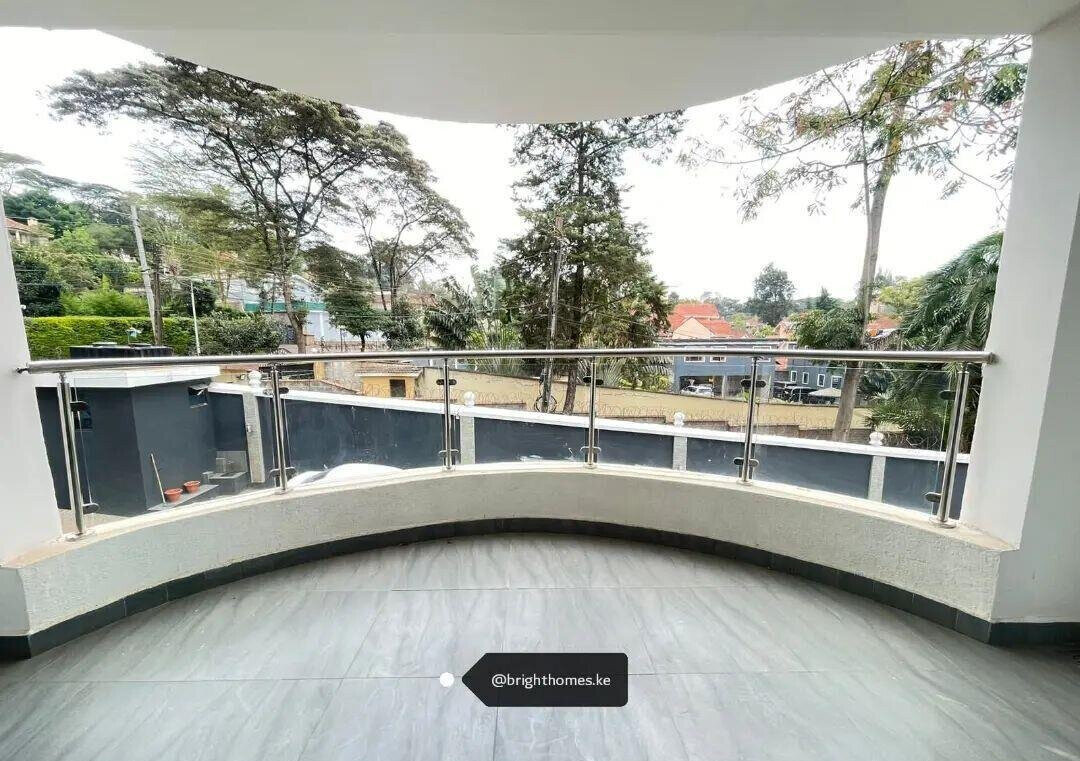 5-Ensuite Townhome with Fireplace & DSQ - Lavington Gated