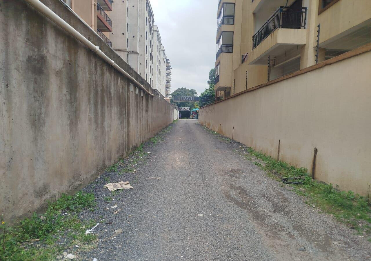 Half Acre Garden Plot with Parking - Langata