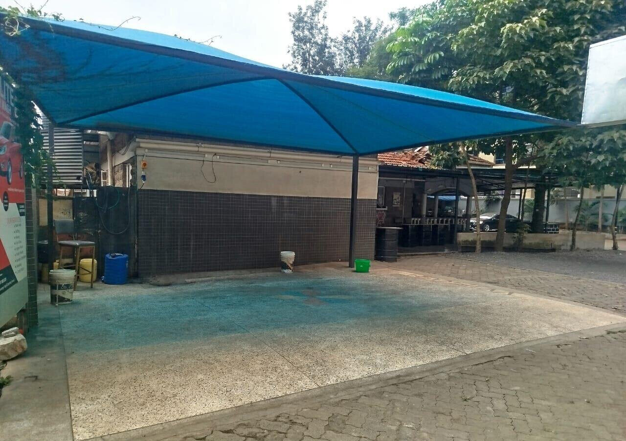 Half Acre Garden Plot with Parking - Langata