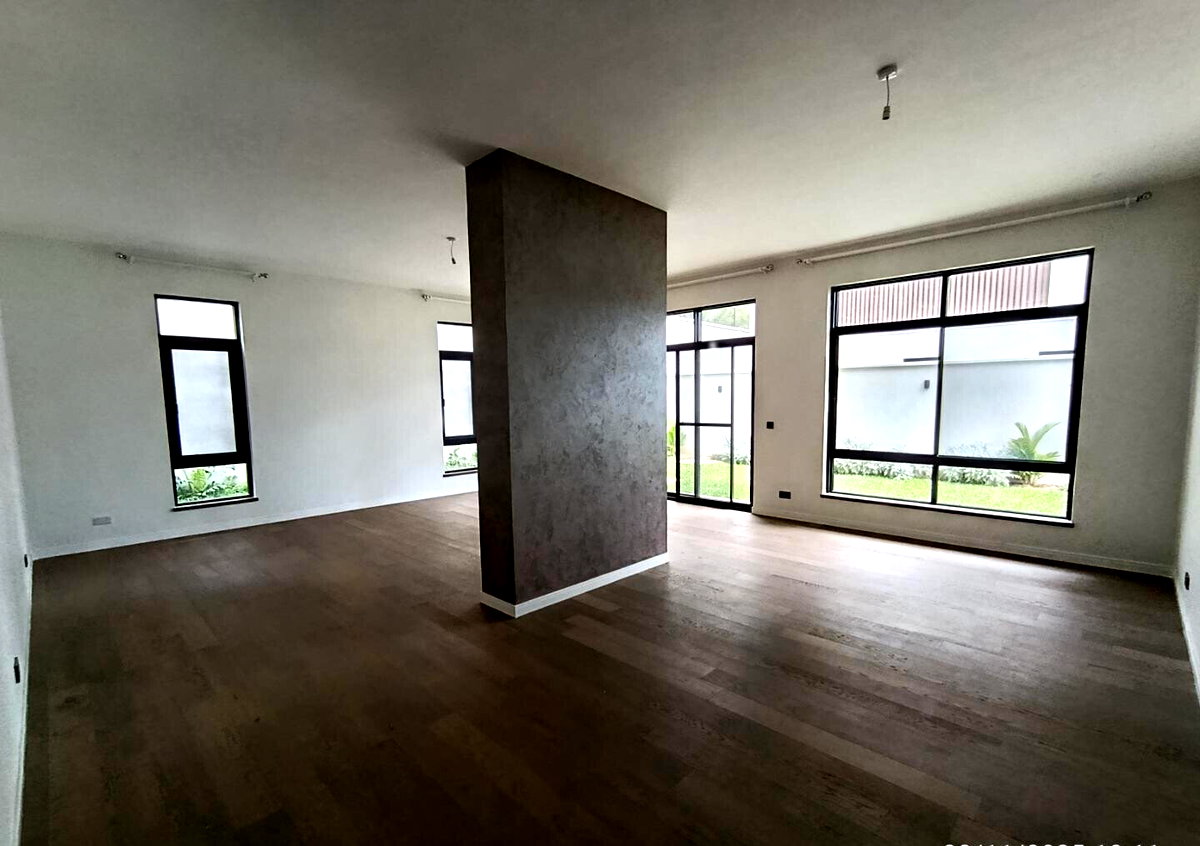5-Ensuite Villa with Two Kitchens & Smart CCTV - Lavington