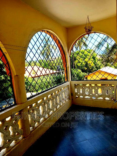 5bdrm Mansion in Bamburi Utange for sale - Image 5