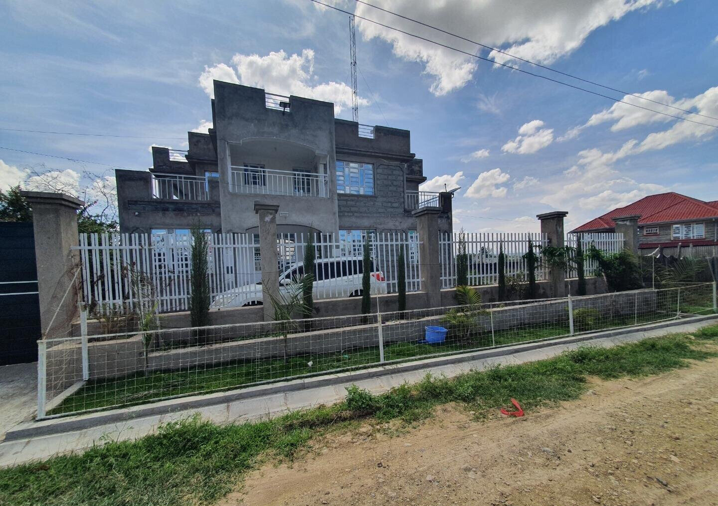 5BR All-Ensuite Maisonette with Study & 4 Balconies - Kitengela