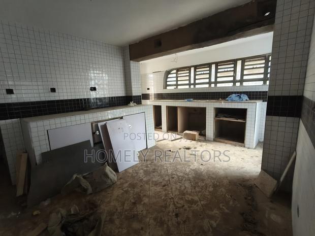 6bdrm Maisonette in Maragara Road, Ngong for rent