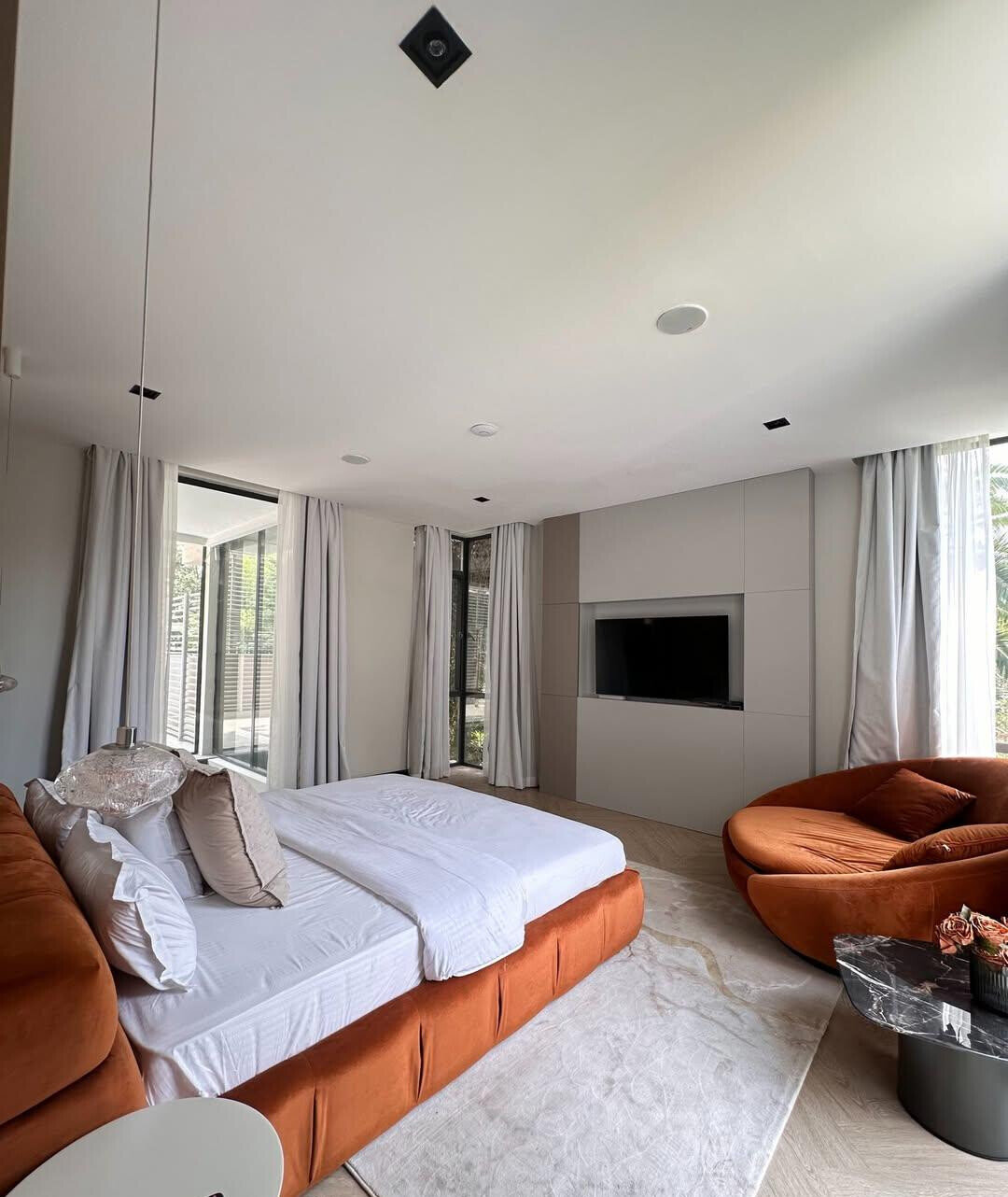 5-Bed Smart Villa with Private Bridge Hideaway - Riverside, Lavington